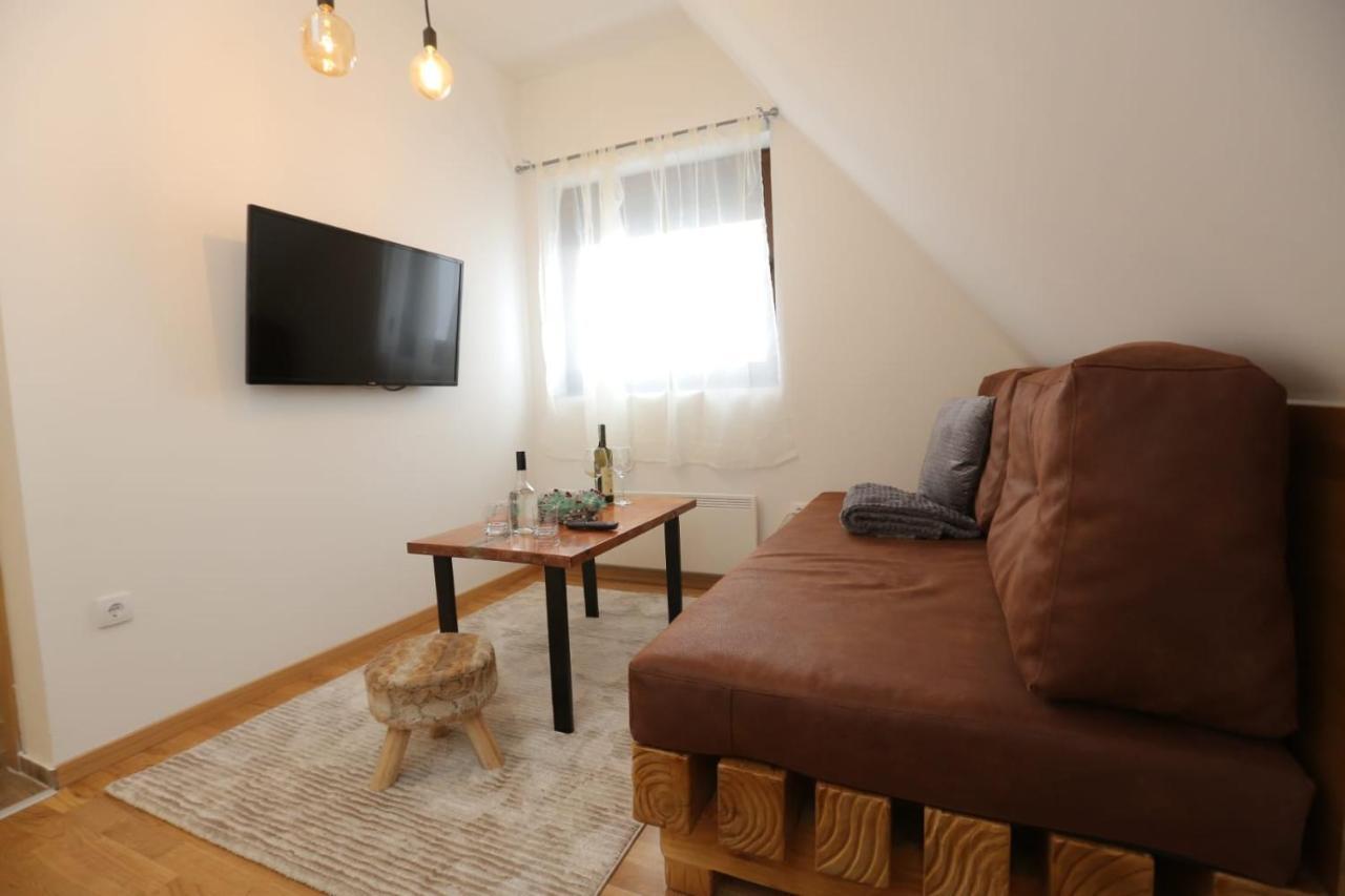 Wood Apartmani - Vila Zimska Idila Jahorina Luaran gambar